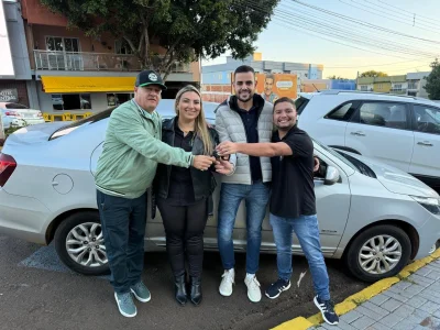 PREFEITO CARLINHOS TURATTO ANUNCIA NOVA SECRET�RIA DE COMUNICA��O E NOVO DIRETOR DE COMUNICA��O SOCIAL EM DOIS VIZINHOS