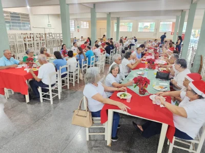 MBRF E VOLUNT�RIOS PROPORCIONAM NATAL DE AFETO AOS IDOSOS DE DOIS VIZINHOS