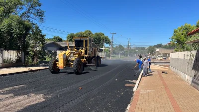 PONTE DA RUA MATO GROSSO GANHA ASFALTO FINAL