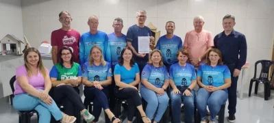 ASSOCIAO SANTIAGO ENTREGA DOCUMENTO  PREFEITURA COM PROPOSTAS PARA O FORTALECIMENTO DO CAMINHO DE SANTIAGO DE DOIS VIZINHOS