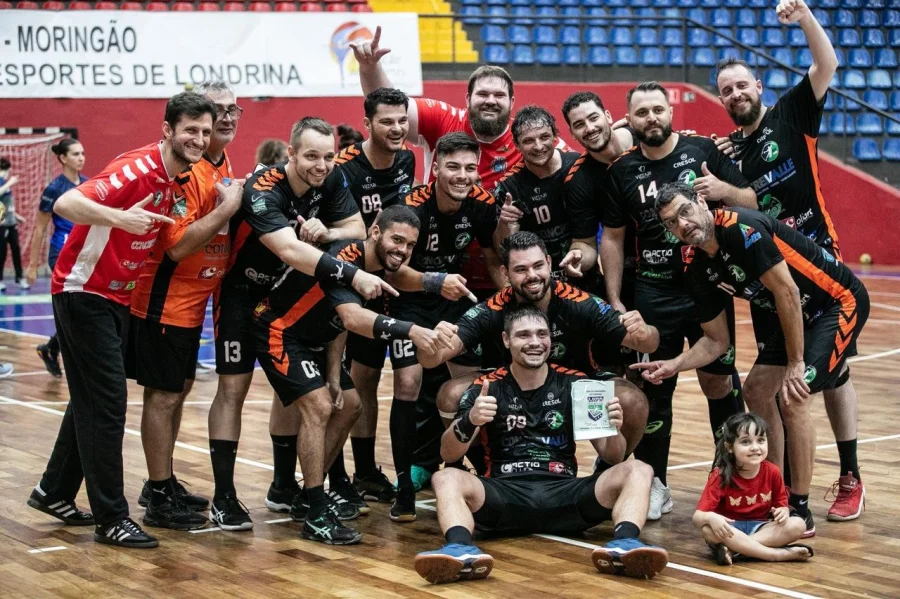 HANDEBOL DUOVIZINHENSE BRILHA NA PRIMEIRA ETAPA DO CAMPEONATO PARANAENSE