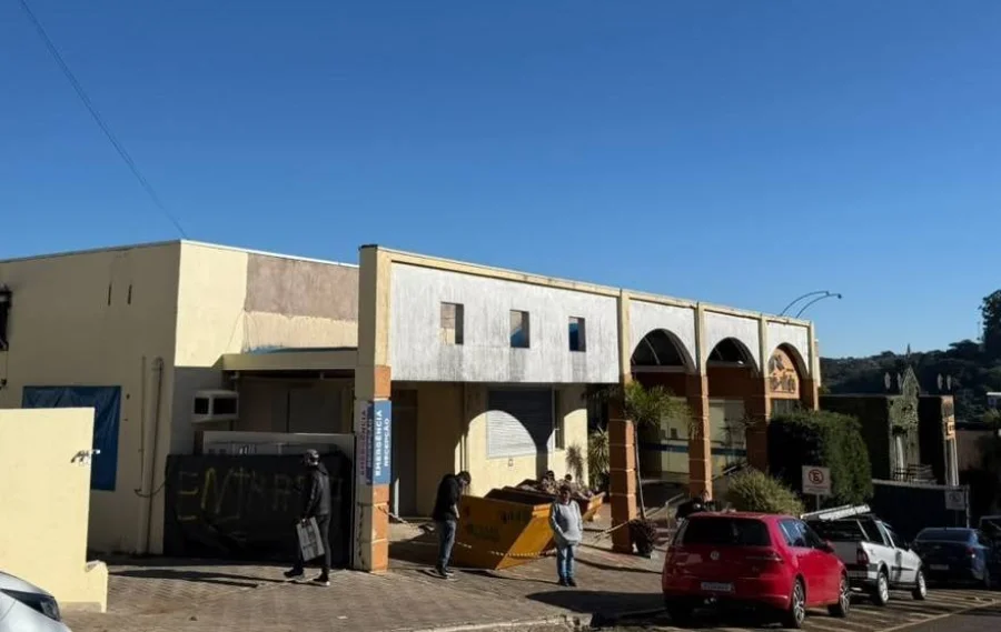 HOSPITAL PR�-VIDA PASSA POR MUDAN�AS TEMPOR�RIAS NOS ACESSOS DURANTE OBRAS DE REFORMA E AMPLIA��O
