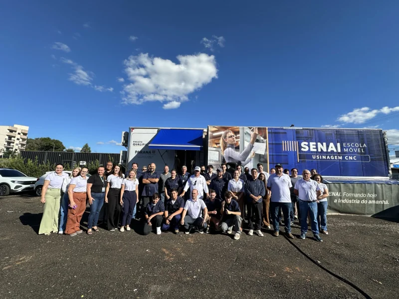 ESCOLA M�VEL DO SENAI INICIA CURSO DE USINAGEM EM DOIS VIZINHOS