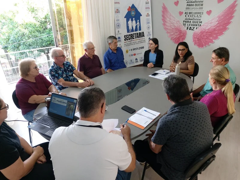 DOIS VIZINHOS ATUALIZA PLANO DA PESSOA IDOSA DIANTE DO ENVELHECIMENTO DA POPULA��O