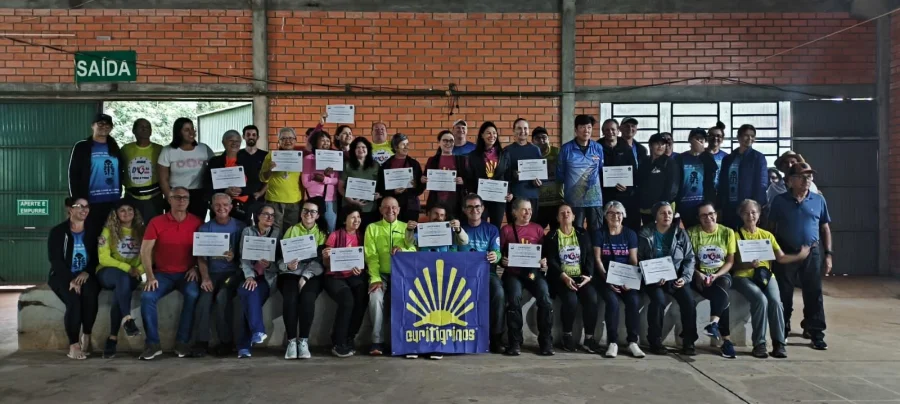 CURITIGRINOS PERCORREM ETAPAS DO CAMINHO DE SANTIAGO DE DOIS VIZINHOS