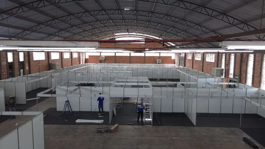 MONTAGEM DOS ESTANDES DA EXPOVIZINHOS J COMEOU!