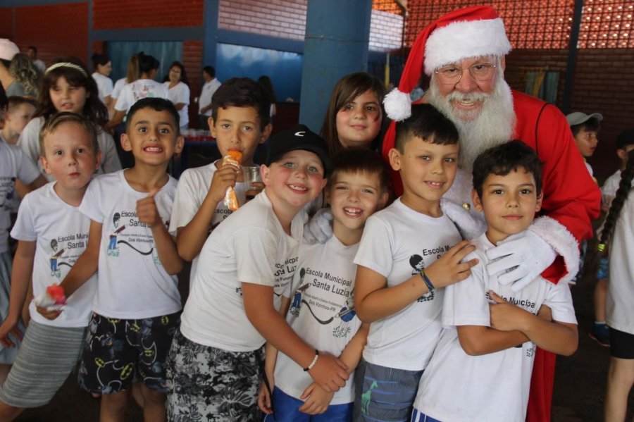 AMANH� � DIA DE NATAL SOLID�RIO EM DOIS VIZINHOS