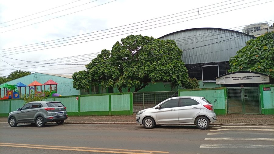 ESCOLA PRESIDENTE VARGAS GANHA NOVA ESTRUTURA E SE TRANSFORMA EM CART�O-POSTAL DA EDUCA��O