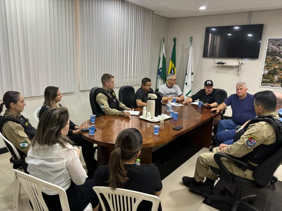 PREFEITO CONVOCA AUTORIDADES E DECLARA TOLERNCIA ZERO  CRIMINALIDADE