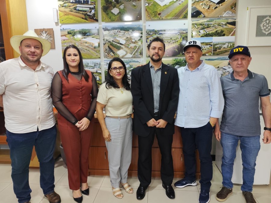 DOIS VIZINHOS BUSCA SOLU��ES PARA INTEGRA��O DE IMIGRANTES NO MERCADO DE TRABALHO