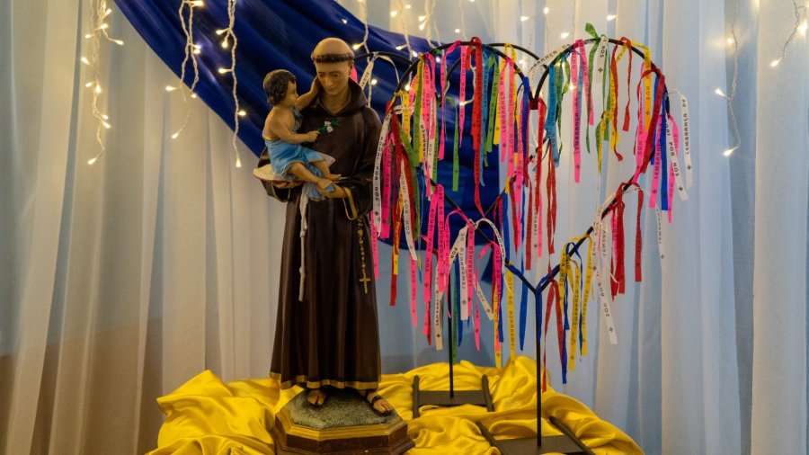 DOIS VIZINHOS CELEBRA A TREZENA E QUERMESSE DE SANTO ANT�NIO