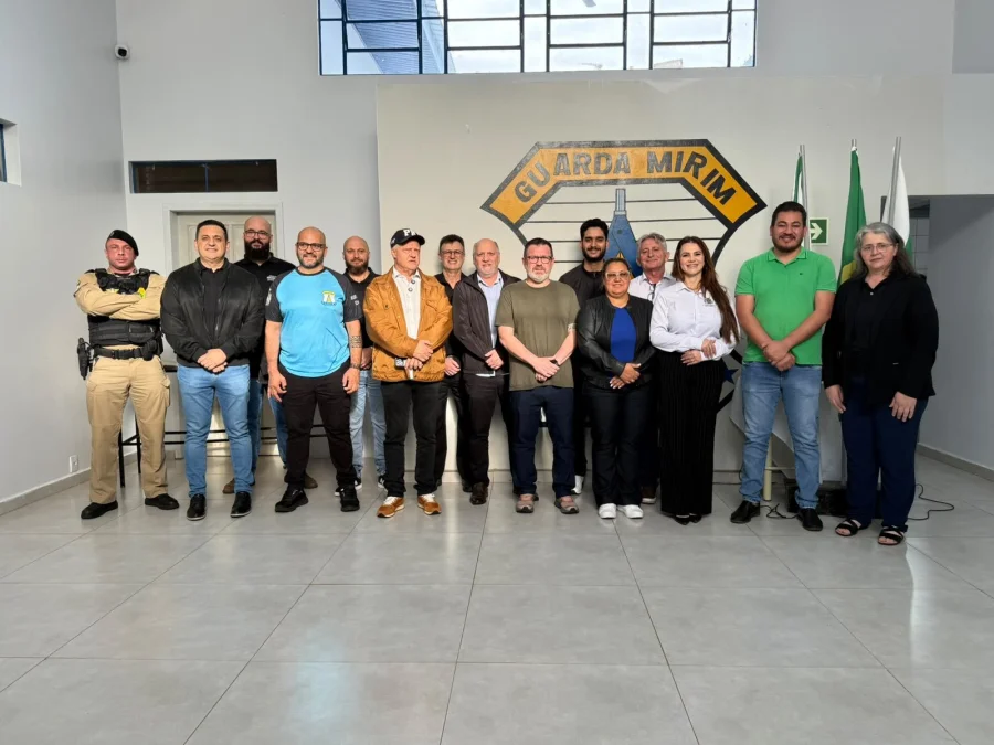 GUARDA MIRIM DE DOIS VIZINHOS INAUGURA NOVA ESTRUTURA PARA ATENDIMENTO DE CRIAN�AS E ADOLESCENTES