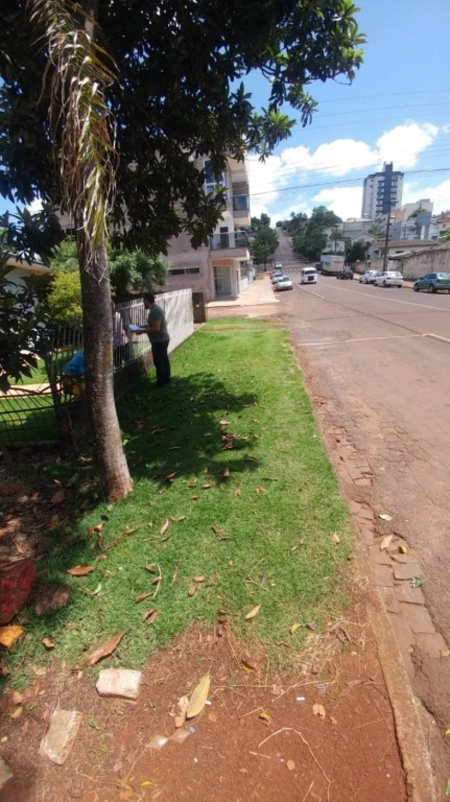Gest�o Urbana Convoca Propriet�rios de Terrenos Baldios para Limpeza e Constru��o de Cal�adas