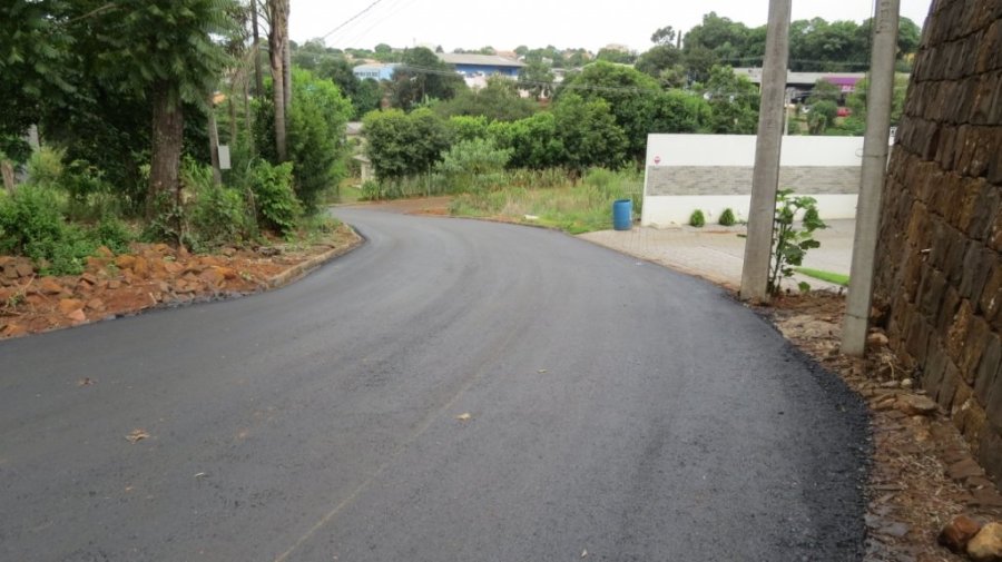 Acesso Ao Loteamento Smaniotto Recebe Recape Asf�ltico