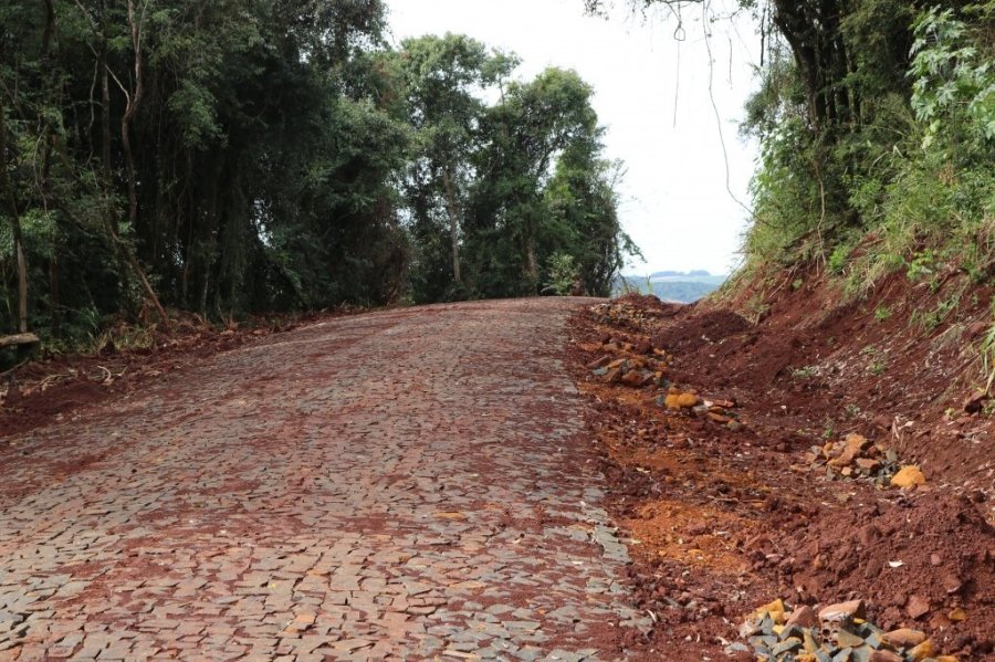 Prefeitura Vai Investir Mais de Meio Milh�o de Reais Em Cal�amento de Serras