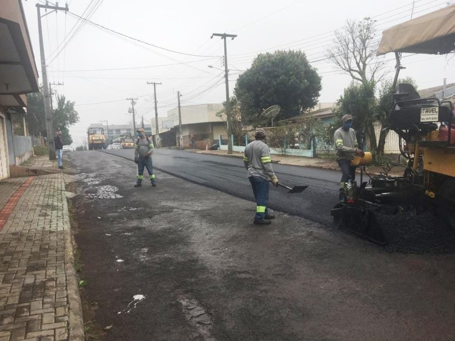 Novas Quadras Recebem Recape Asf�ltico
