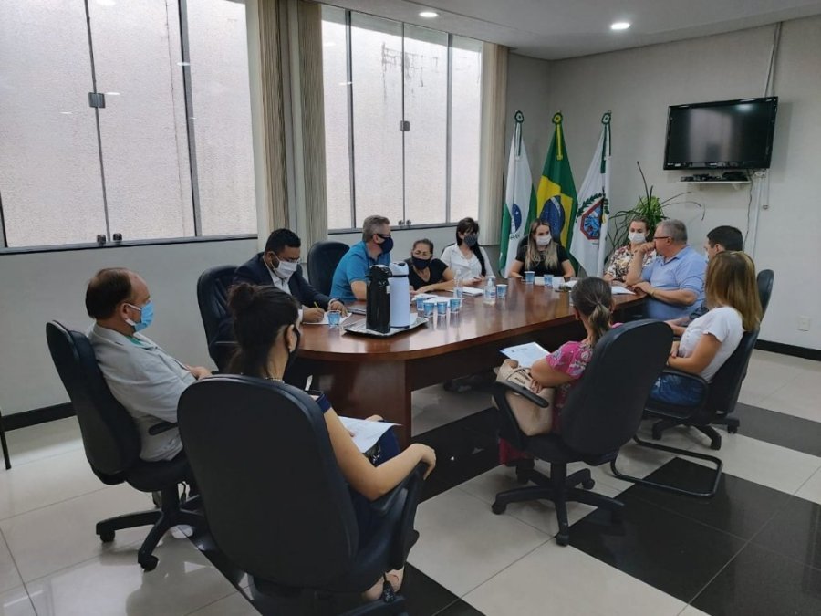 Municipios Vizinhos Discutem Poss�veis Parcerias e Conv�nios Com Administra��o Municipal