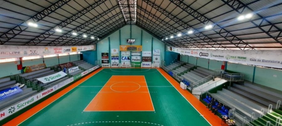 Gin�sio de Esportes Teodorico Guimar�es de Dois Vizinhos Recebe Significativas Melhorias
