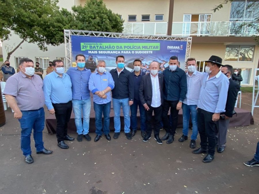 Prefeito Carlinhos Turatto Prestigiou a Inaugura��o da 21� Batalh�o da Pol�cia Militar Em Francisco Beltr�o