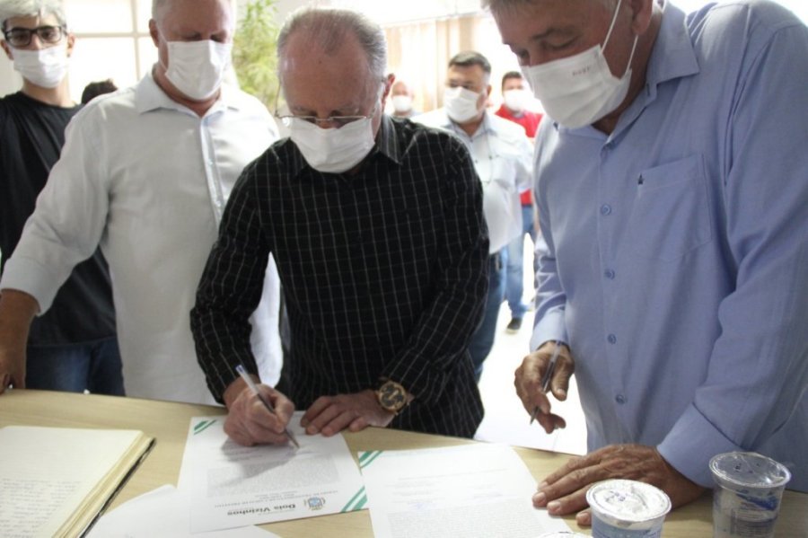 Prefeito Calinhos Turatto Entra Em F�rias por 30 Dias
