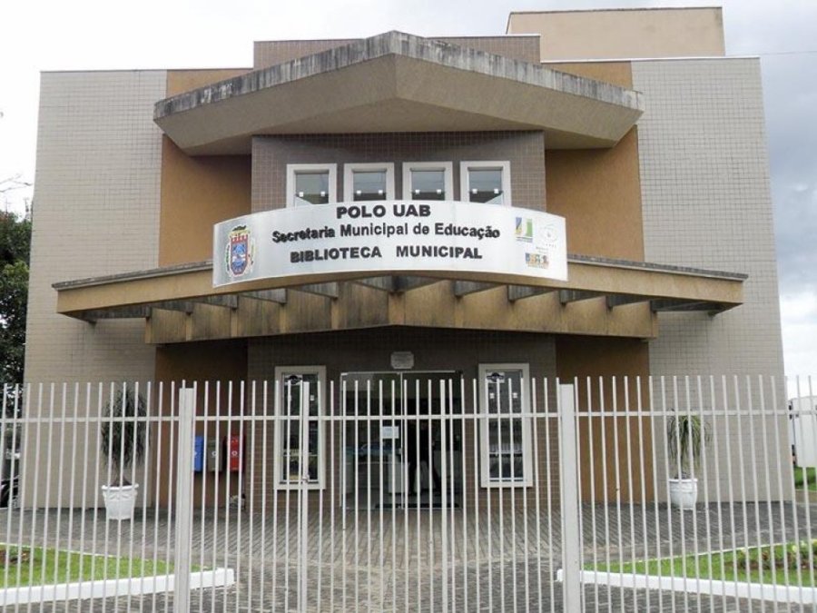 Secret�ria de Educa��o Professora Silvana Dal Molin Fala Sobre a Volta �s Aulas