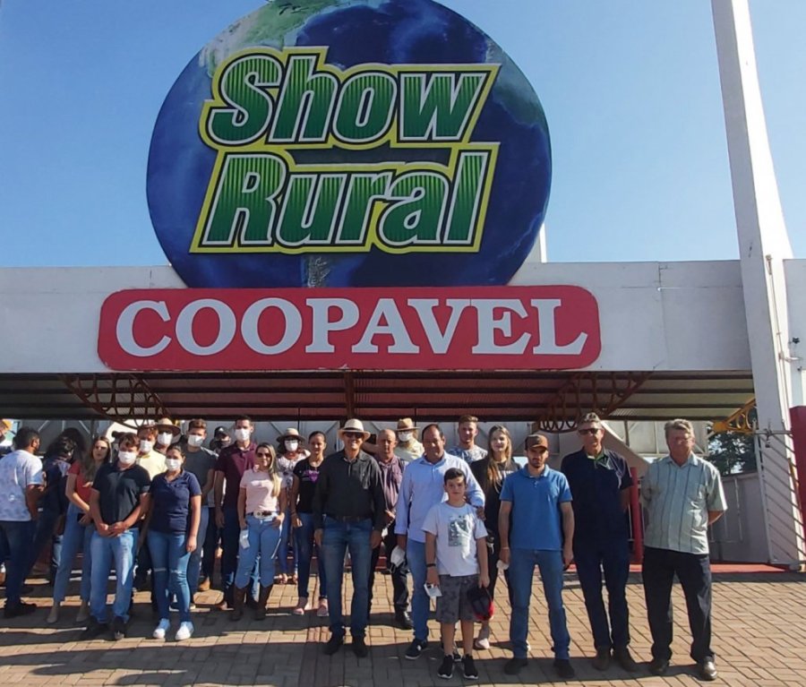Comitiva de Integrantes da Secretaria de Agricultura e Produtores Rurais Visitam o 34� Show Rural Em Cascavel.