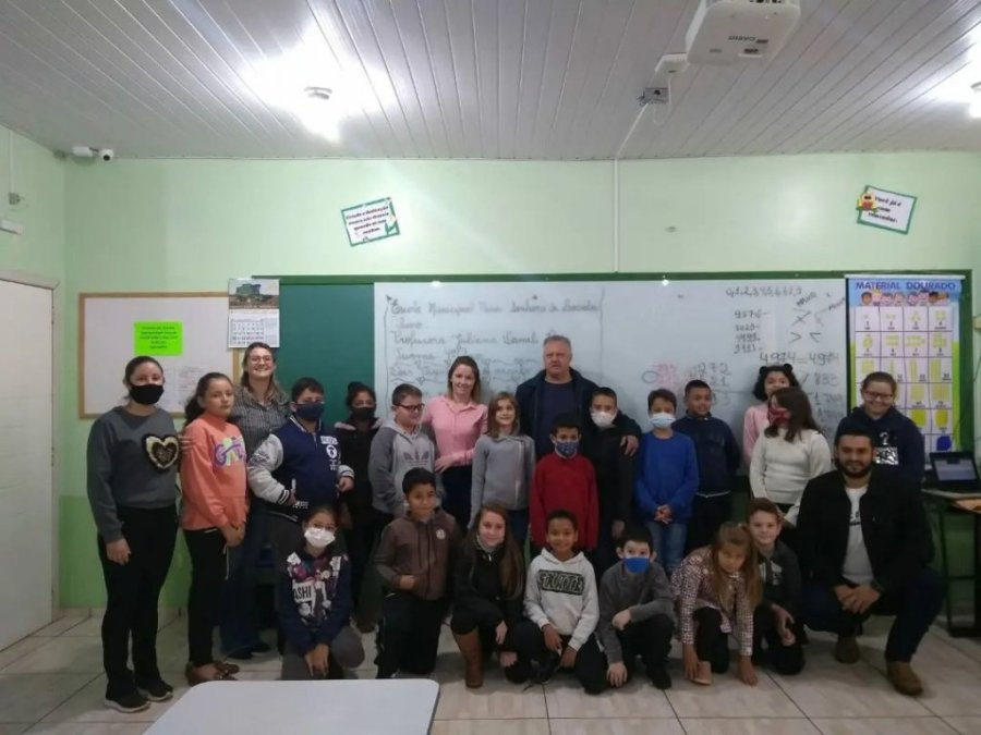 Geografia - o Estado e os Tr�s Poderes