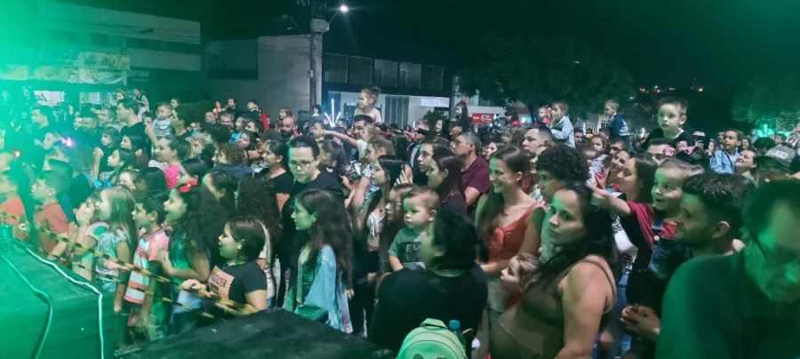 Abertura da 1 Edio das Festividades de Pscoa Em Dois Vizinhos