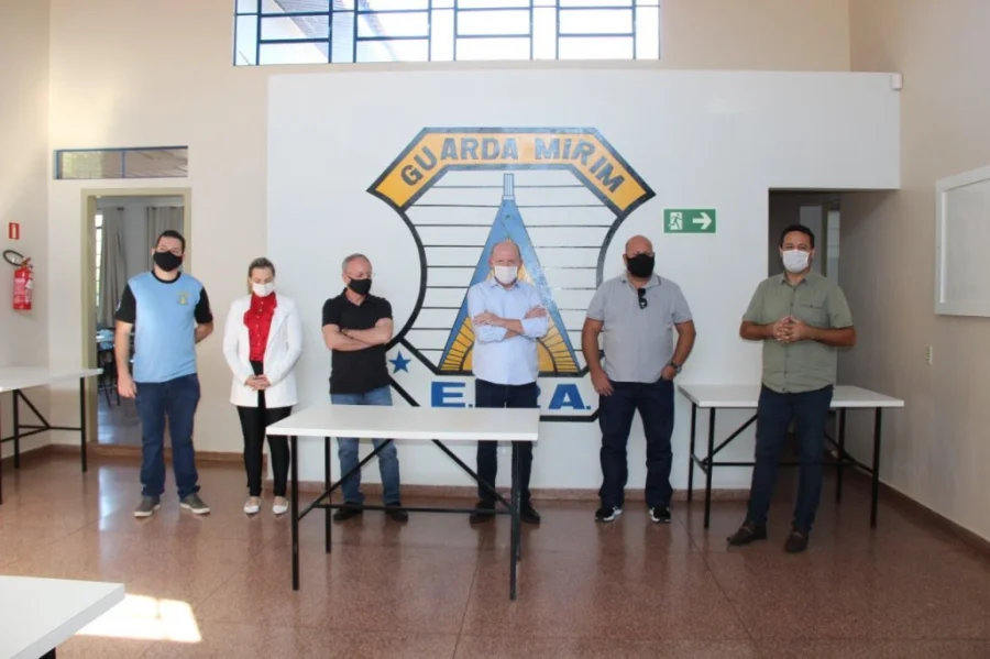 Prefeitura Lanar Licitao para Construo da Quadra de Esportes da Guarda Mirim