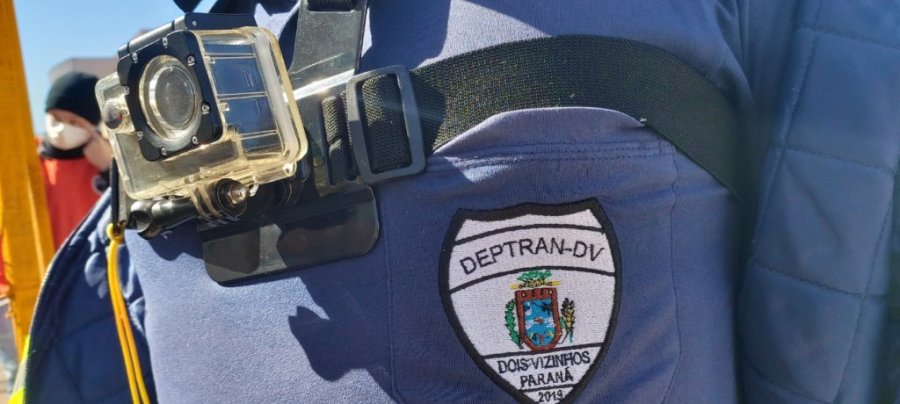 Deptran Pede para Que Todos os Ve�culos Sejam Retirados das Vias P�blicas Mencionado Em Mat�ria a Partir das 12 Horas Deste S�bado Em Face Ao Desfile