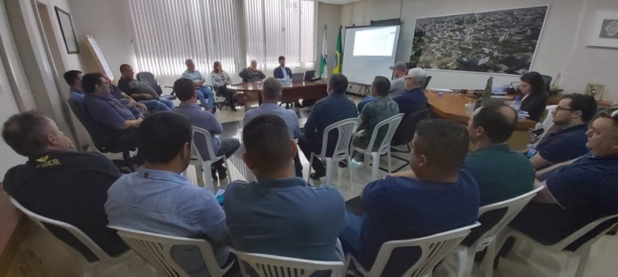 Laudo T�cnico Sobre o Trecho de Asfalto de 7,2km � Apresentado Pela Funda��o da Ufpr