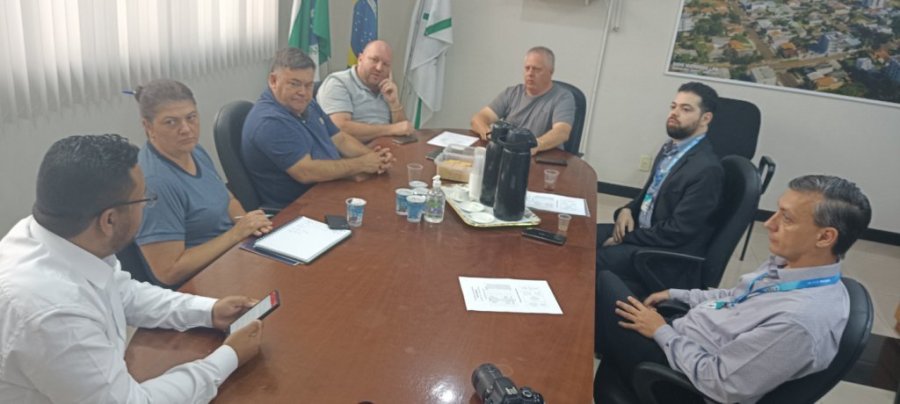 Prefeito Recebe Representantes da Caixa Econ�mica Federal