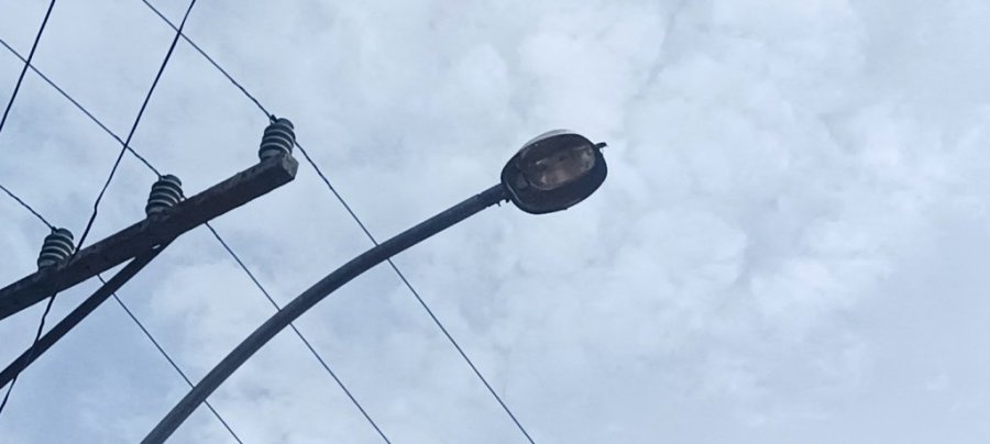 Iniciou Nesta Semana as Instala��es das Novas L�mpadas de Led