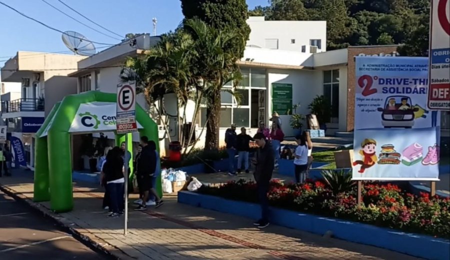 2� Drive Thru Solid�rio Foi Um Sucesso