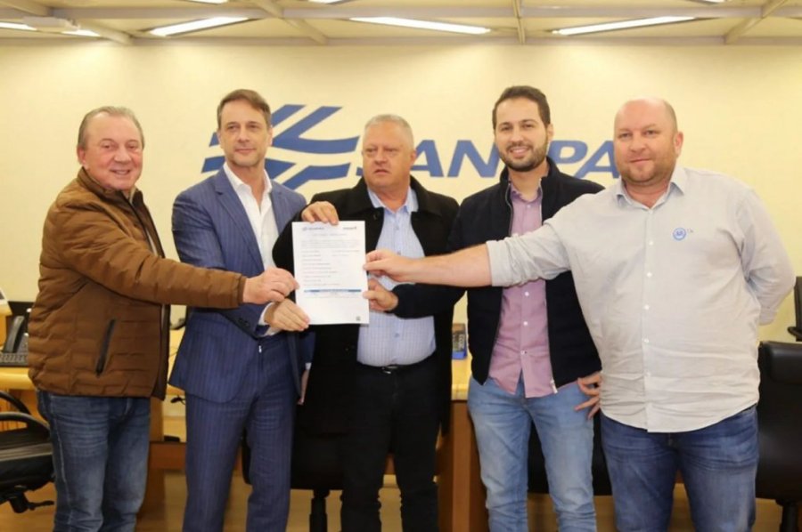 Conv�nio Entre Prefeitura e Sanepar Foi Assinado