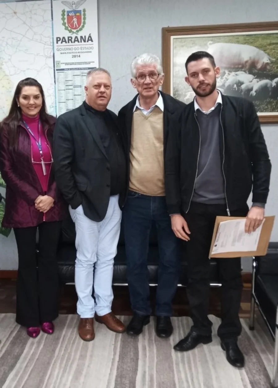 Prefeito e Secretrio de Agricultura Entregam Demanda dos Produtores Rurais na Seab Em Curitiba