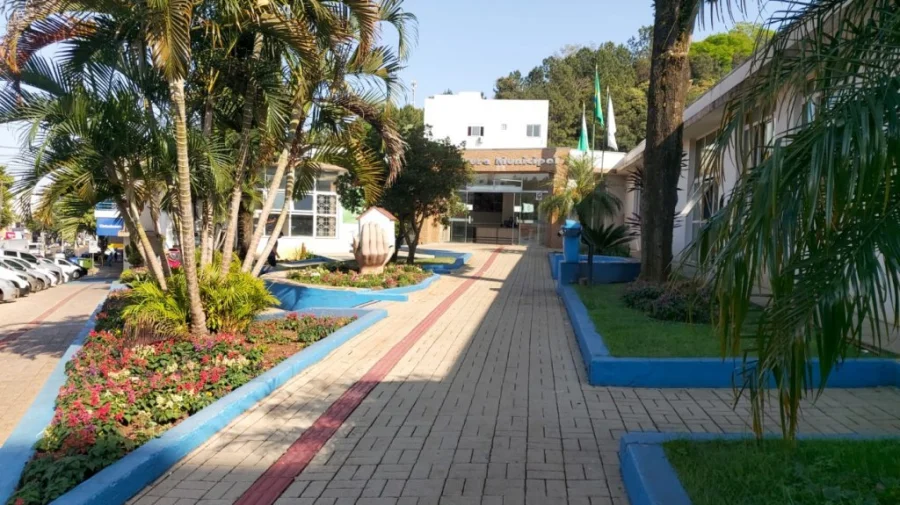 Reformulao do Horrio de Atendimento Municipal Economiza Recursos Significativos