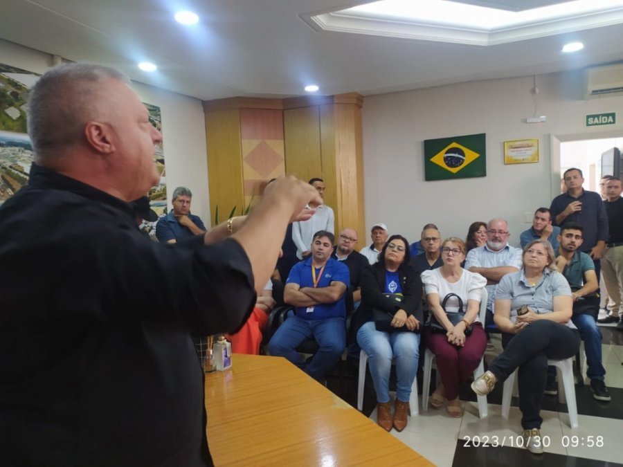 Reuni�o Emergencial Em Dois Vizinhos Pede Uni�o para Reconstru��o