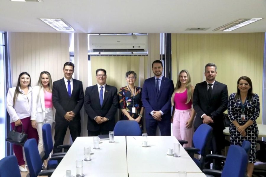 Dois Vizinhos Presente na 13� Confer�ncia Nacional de Assist�ncia Social Em Bras�lia