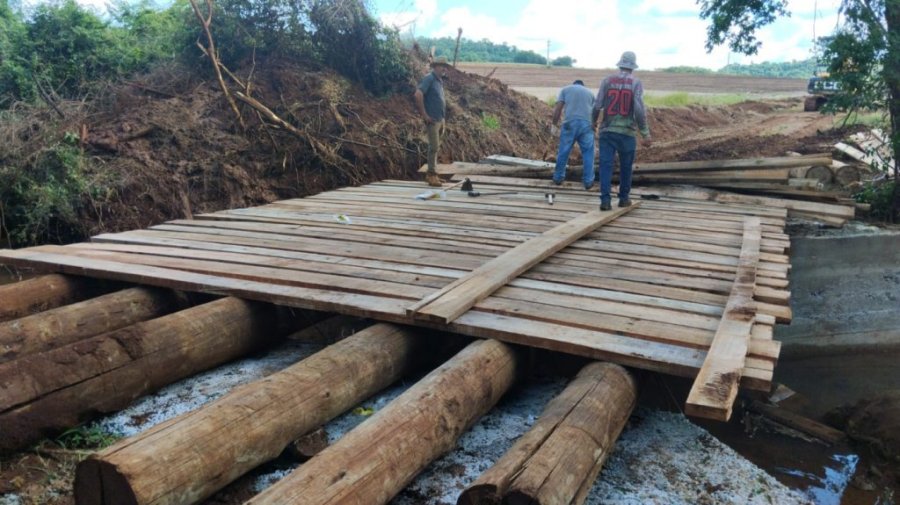 Dois Vizinhos Avan�a na Recupera��o de Pontes e Estradas Destru�das Pelas Chuvas de 2023