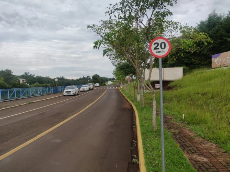 Desrespeito a Velocidade no Lago Dourado