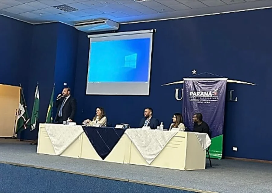 Secretrios Participam de Programa de Formao Em Curitiba