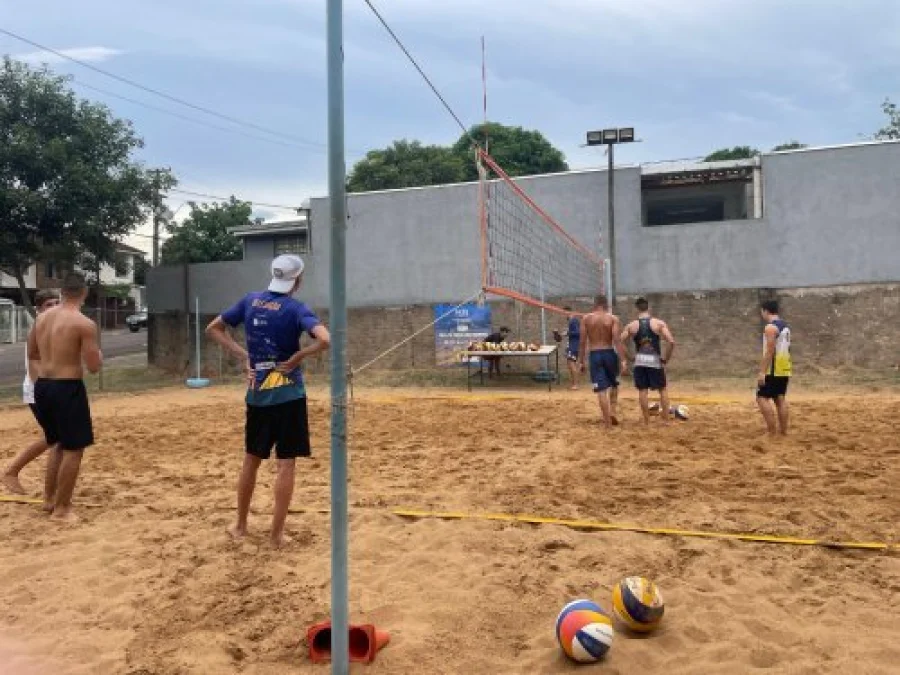 Jogos Escolares Movimentam a Praa Joo Fvero