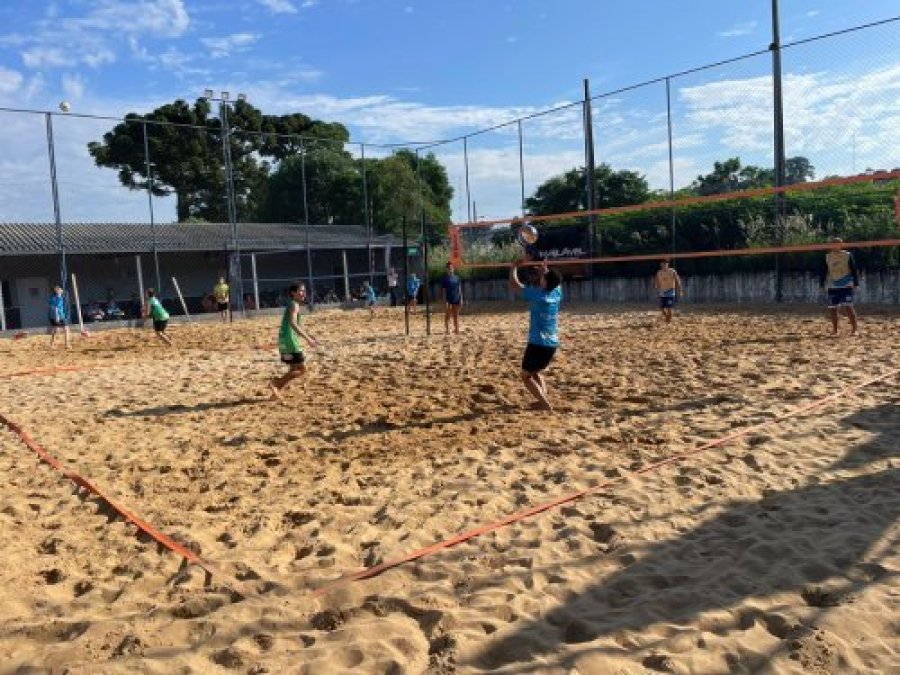 Circuito Regional de V�lei de Praia Movimenta Dois Vizinhos