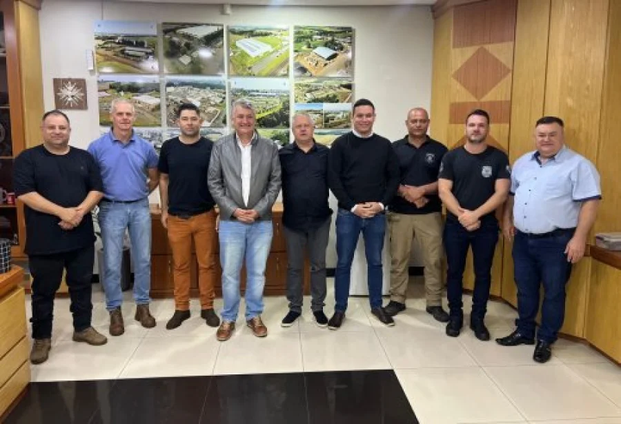 Dois Vizinhos Recebe Misso Argentina para Conhecer Modelo de Reinsero Social