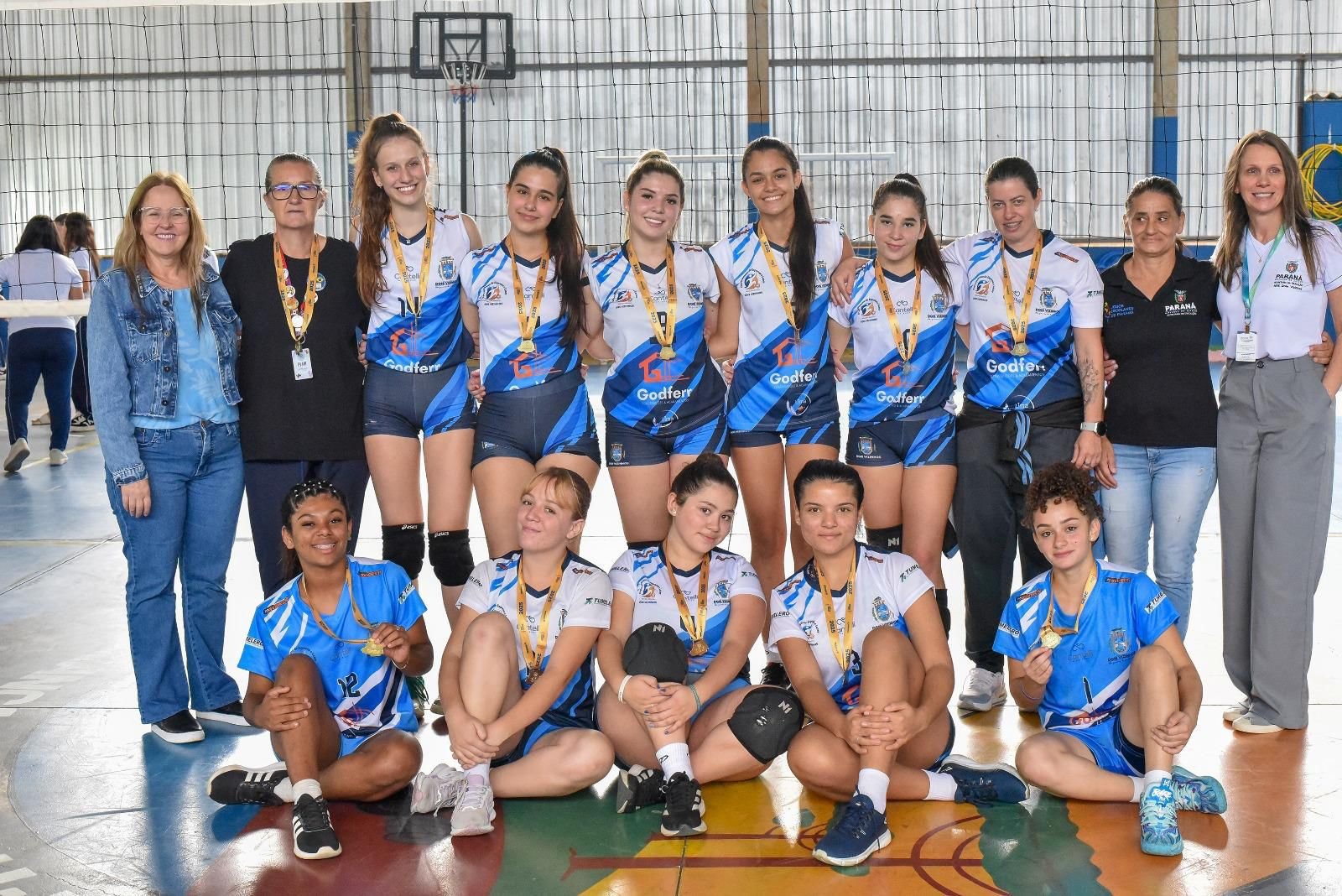 ATLETAS DO COLÉGIO ESTADUAL DOIS VIZINHOS CONQUISTAM TÍTULO REGIONAL E VAGA NA FASE MACRORREGIONAL DOS JOGOS ESCOLARES DO PARANÁ