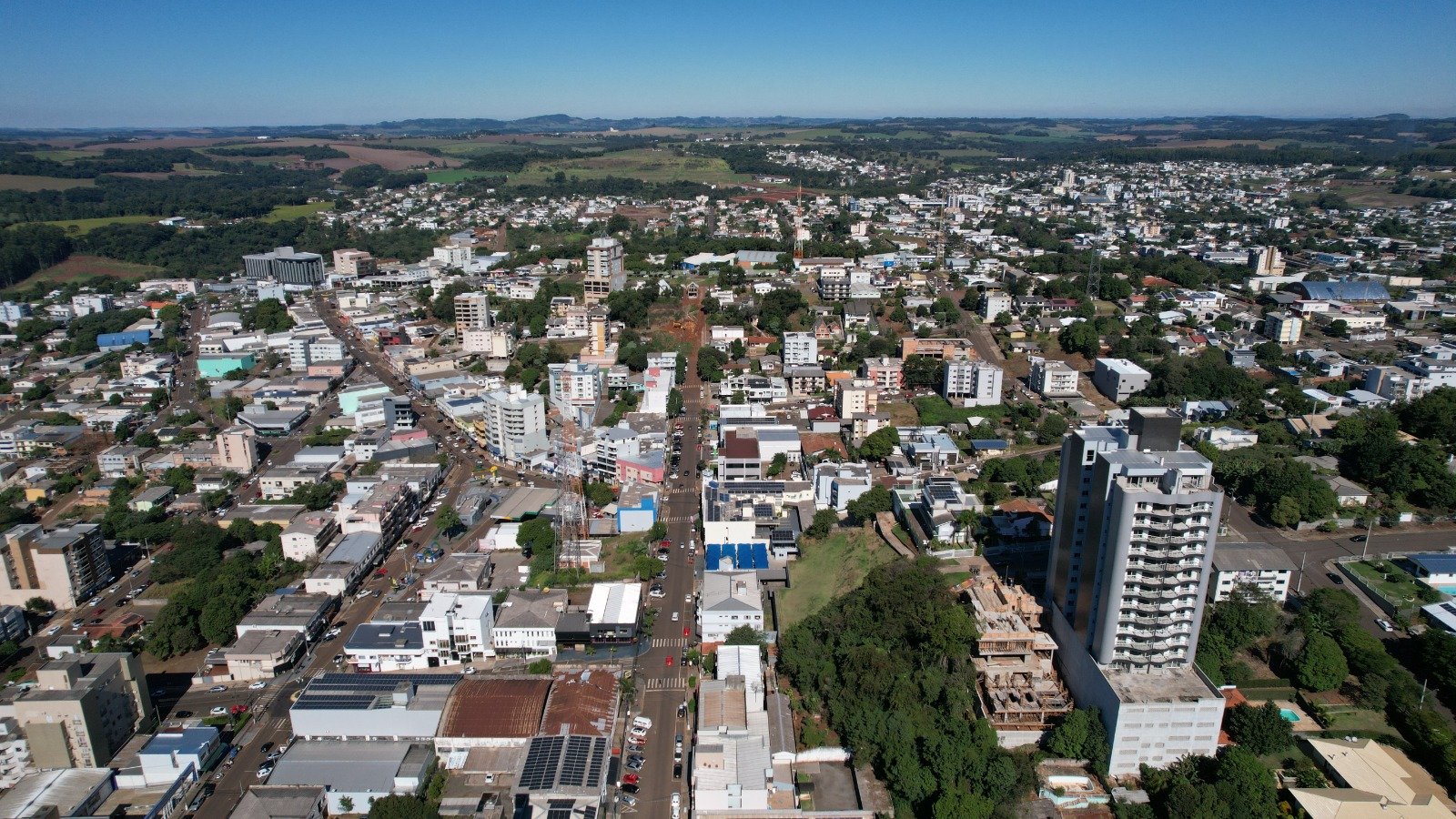 SECRETARIA DE TURISMO INCENTIVA EMPRESAS E PROFISSIONAIS A REALIZAREM CADASTRO NO SISTEMA NACIONAL DO TURISMO