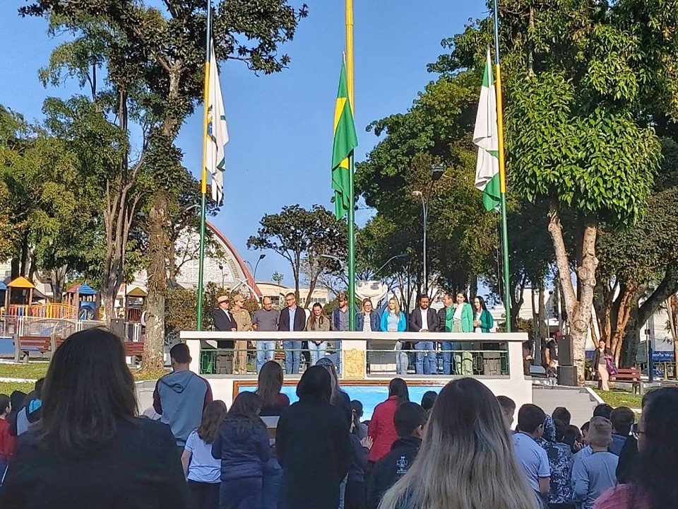 TRADIÇÃO DO 7 DE SETEMBRO SE RENOVA NAS ESCOLAS ESTE ANO