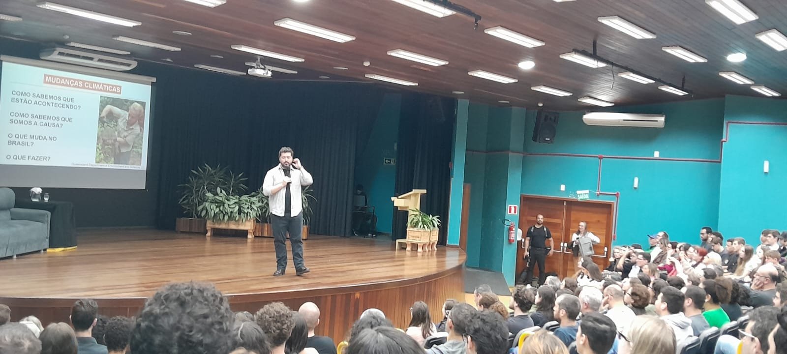 DOIS VIZINHOS PARTICIPA DE SEMINRIO SOBRE MUDANAS CLIMTICAS E COP30 EM PATO BRANCO