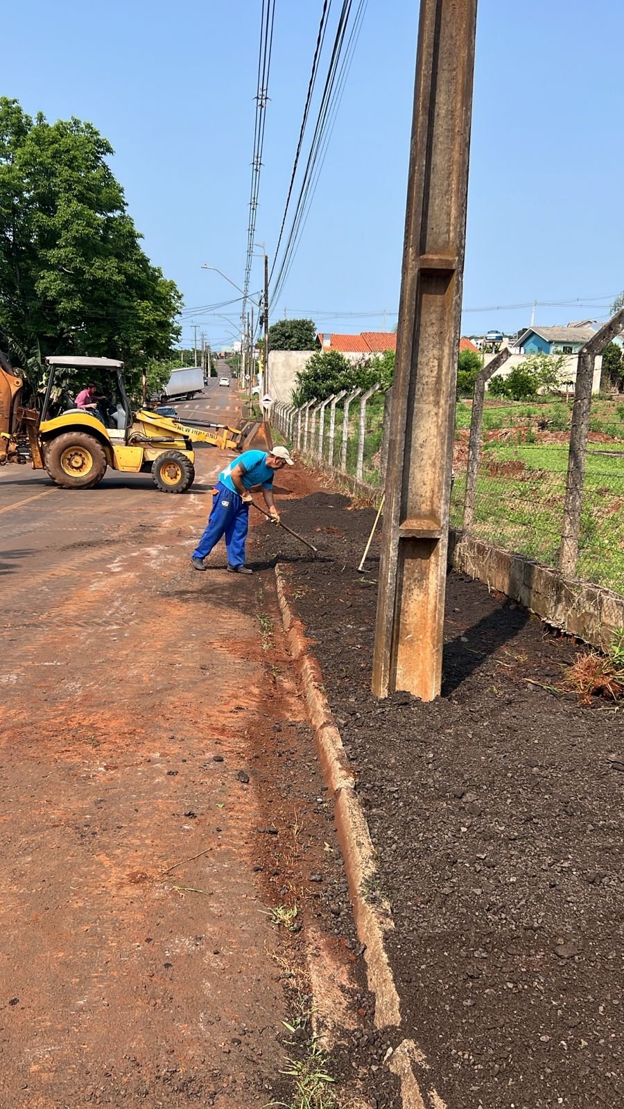 SECRETARIA DE VIAO E OBRAS REALIZA MELHORIAS NA PERIMETRAL NORTE